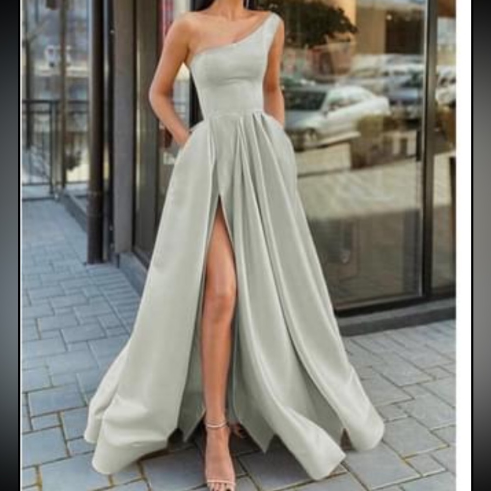 Silver one shoulder prom dress size 4